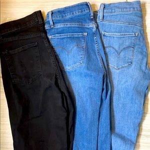 Lot (3 pairs) of Levi jeans